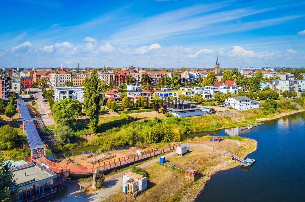 Magdeburg Buckau Mückenwirt Elbe Fähre-2 | Buckau Sülzehafen Elbe Mückenwirt Fähre - Realisiert mit Pictrs.com