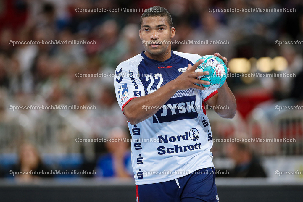 Due1HBL02062402095 | 02.06.2024, Handball, Düsseldorf, PSD-Bank Dome, Liqui Moly Handball Bundesliga, Spieltag 34, Saison 2023 2024, Bergischer HC - SG Flensburg-Handewitt: Mads Mensah (SG Flensburg-Handewitt)