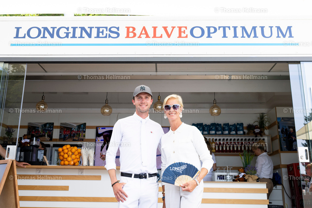 TH_Gerrit Nieberg_ Rosalie von Landsberg-Velen_30840 | Longines Balve Optimum 2025 am 13.06.25 in Balve, Schloss Wocklum, Gerrit Nieberg, Rosalie von Landsberg-Velen