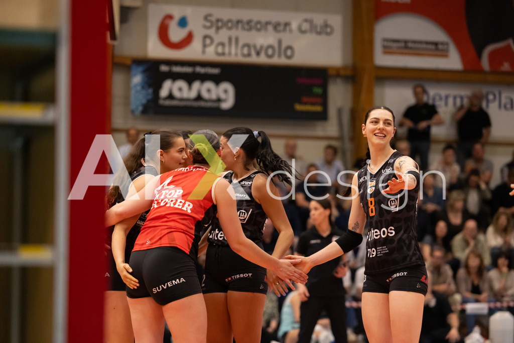 Volleyball I Frauen I Saison 2025-2026 I Volleyball NLA | Women I  Playoffs Finals 2/5 I  VC Kanti Schaffhausen - viteos NUC I  10.04.2026 | viteos NUC Spielerinnen - Realisiert mit Pictrs.com