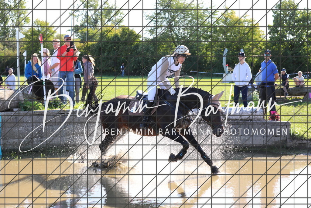 AZ2A1083 | Benjamin Bartmann Photomoments