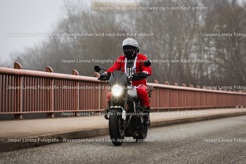 X-Mas Ride I Kiel I 2025 | Jasper Lorenz Fotografie - Realisiert mit Pictrs.com