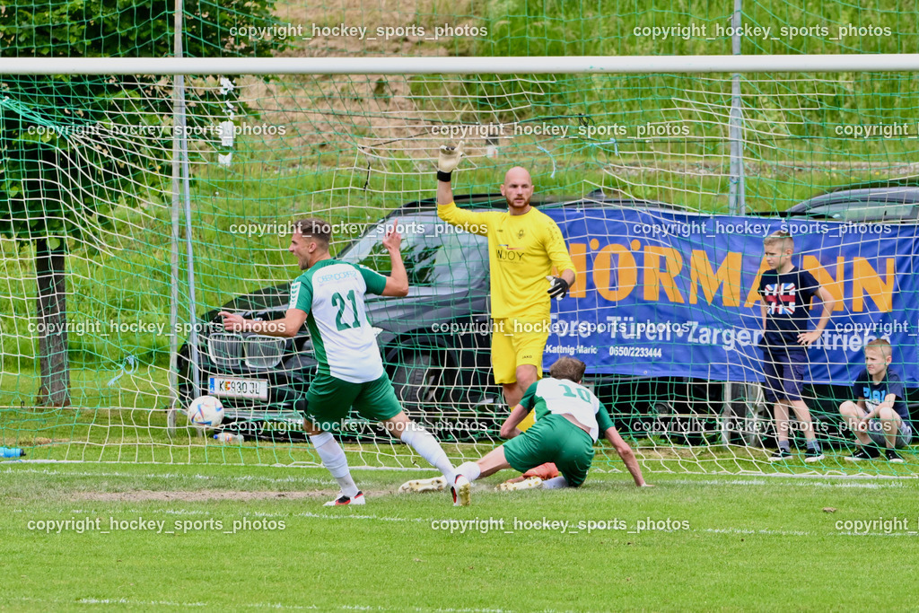 ATUS Velden vs. VST Völkermarkt | Tor VST Völkermarkt, #24 Gerfried Einspieler ATUS Velden, #21 Oliver Kuester VST Völkermarkt, #31 Alexander Kofler ATUS Velden, #11 Marco Raunegger ATUS Velden, #10 Mario Michael Kuester VST Völkermarkt, ATUS Velden vs. VST Völkermarkt, ATUS Velden vs. VST Völkermarkt am 30.05.2024 in St. Egyden (Sportpark St. Egyden), Austria, (Photo by Bernd Stefan)