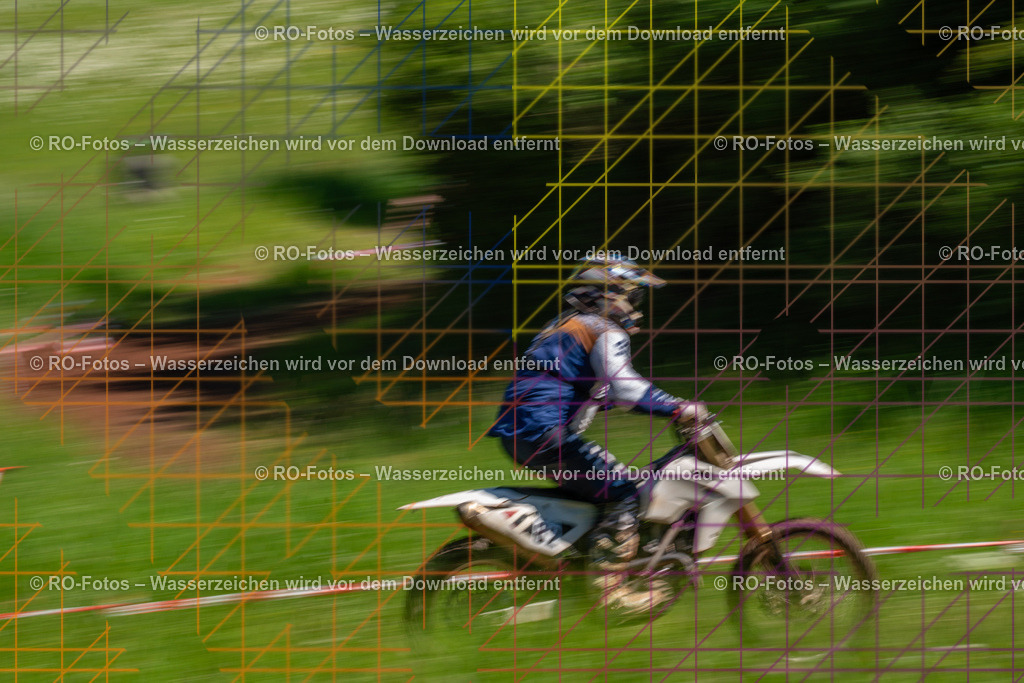 Wolfshausen 2 Lauf -626 | Sportfotografie von RO-Fotos: Motorsport, Motocross, Enduro, Laufveranstaltungen und Triathlon. Professionelle Fotos von Sportlern und Events. - Realisiert mit Pictrs.com