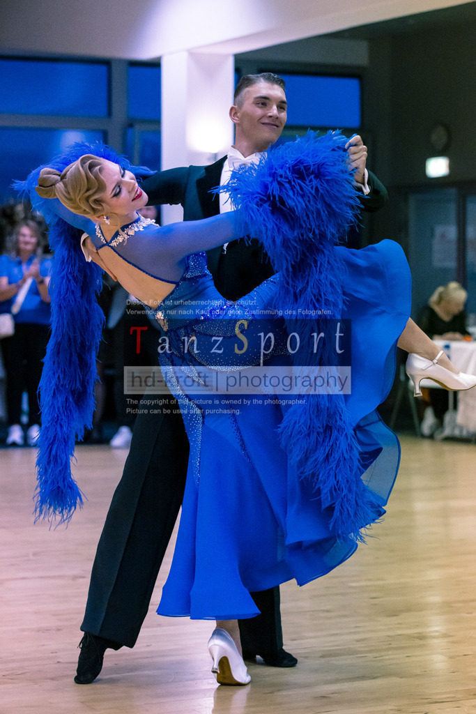 20250906_LM_By_HGR-S-Std_7231 | Tanzsportbilder, Standardtanz, Lateintanz, WDSF, DTV, LTVB, dancecomp, goc, hessen tanzt, blaues band der spree, walzer, tango, wiener walzer, slowfox, quickstepp, samba, rumba, cha-cha-cha, paso doble. jive, hd-kroft photography, turniertanzsport