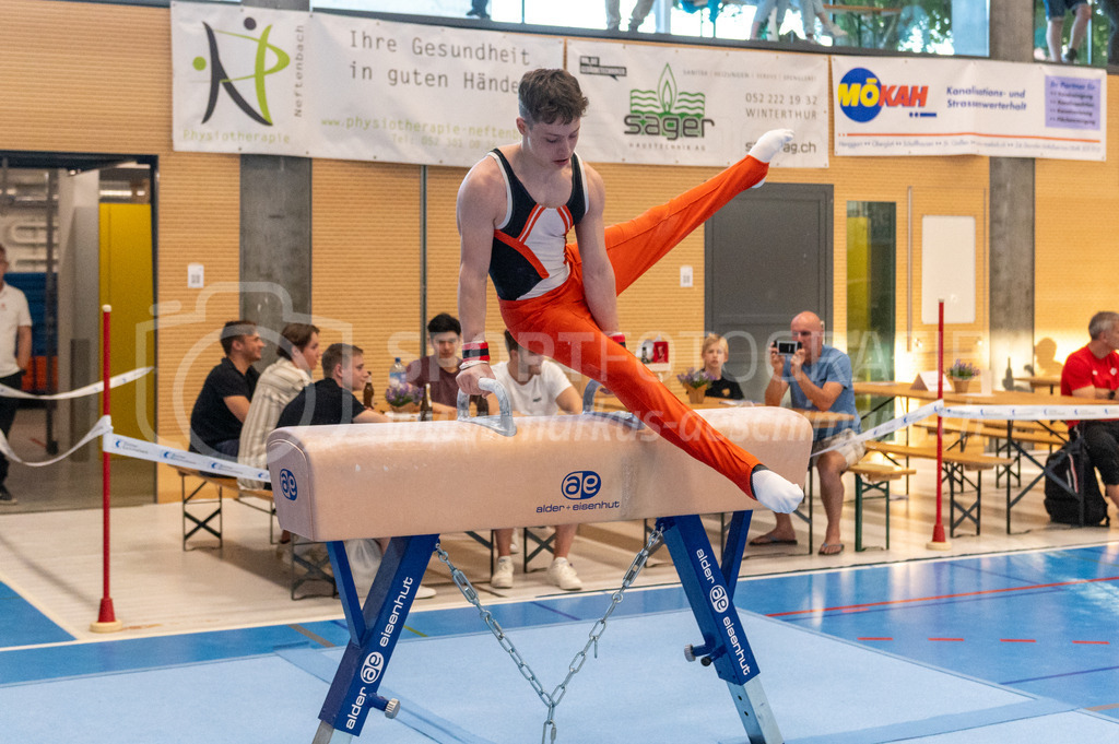 104. Zürcher Kunstturnertage Neftenbach - 14. May 2022 | 104. Zürcher Kunstturnertage Neftenbach
Turnhalle Ebni, Neftenbach
Programm 6 (P6)
Bild: Sportfotografie Markus Aeschimann | www.markus-aeschimann.ch - Realized with Pictrs.com