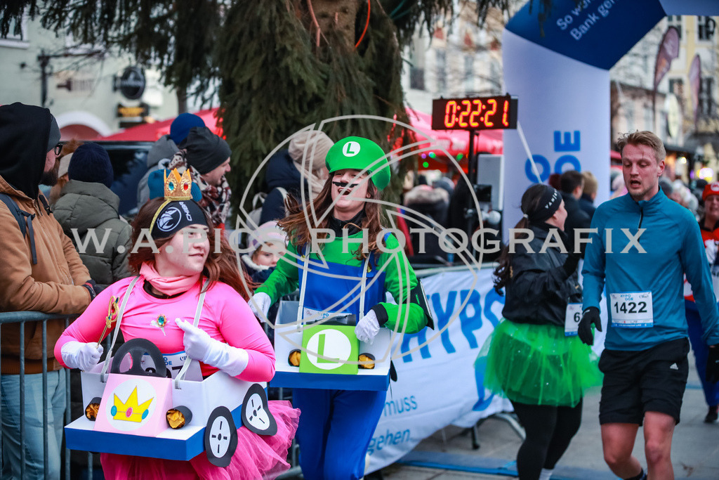 SILVESTERLAUF LINZ 25 | Linz, AUSTRIA, 31. Dezember 25, TRIRUN SILVESTERLAUF LINZ 25 , Image shows: 
Photo: WAPICS / BINDER Manuel