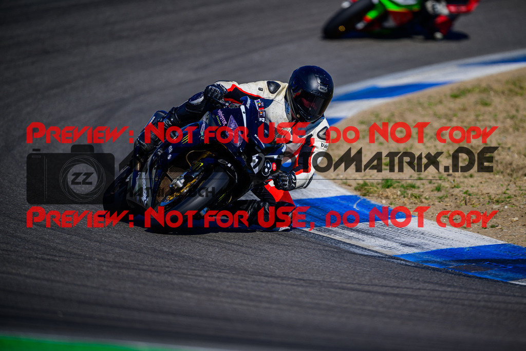 MaZZes_Fotomatrix_20250407_6007705_9231 | WEISS