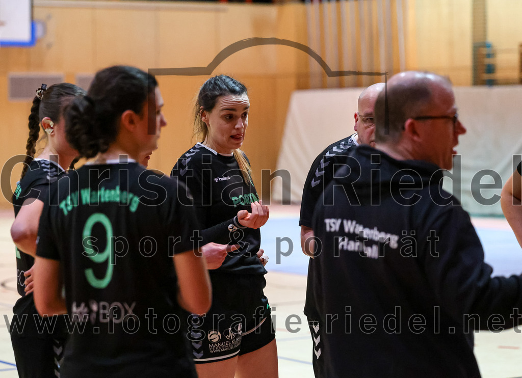 2023-02-25_079_SpVgg_Altenerding_III_gegen_TSV_Wartenberg_II | Erding, Deutschland, 25.02.2023:
Handball, Bezirksklasse Frauen Staffel Mitte 2022 / 2023, 13. Spieltag, SpVgg Altenerding III gegen TSV Wartenberg II, Endergebnis: 23:26

Foto: Christian Riedel / fotografie-riedel.net