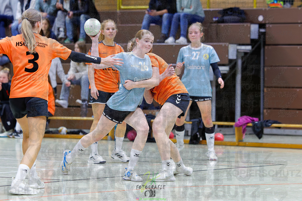 Bezirksliga weibl. A-Jugend; HSG Eibelshausen/Ewersbach - VfB Driedorf | Bezirksliga weibl. A-Jugend; HSG Eibelshausen/Ewersbach - VfB Driedorf am 30.10.2025 in Eibelshausen (Holderberghalle)Photo © 2025 - Jörg Heinrich - Realisiert mit Pictrs.com