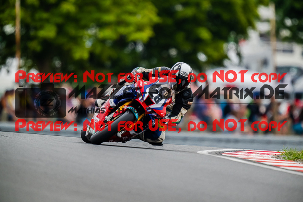 MaZZes_FotoMatrix_220723_3512 | PRO SUPERSTOCK