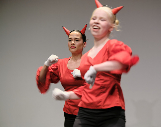 _XP31762-VHS Kultur | blende43