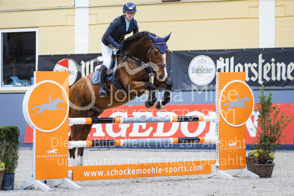 221112_Warstein_L-Spr-197 | Deine schönsten Turniermomente als professionelle Fotos! Entdecke hochwertige Pferdesport-Fotografie im Online-Shop. Jetzt Fotos finden & bestellen!