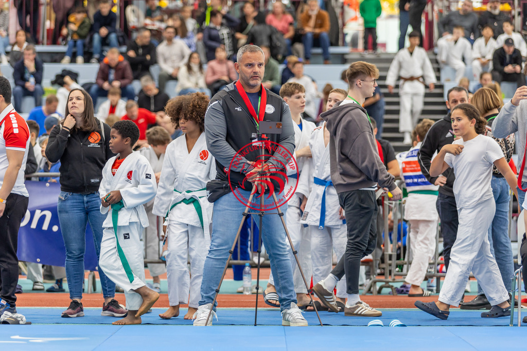 Internationaler Adler Cup 2024 | Foto vom Internationalen Adler Cup Judo Turnier im Sport- und Freizeitzentrum Kalbach im Oktober 2024 - Realisiert mit Pictrs.com