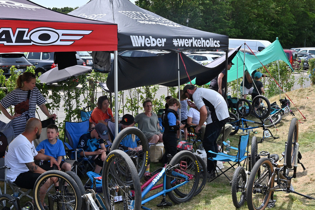 DSC_7029-cam-florian | German Pumptrack Series - Realisiert mit Pictrs.com