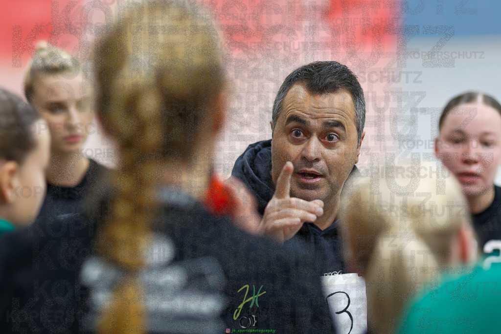 Frauen Regionalliga (HHV); HSG Wettenberg - HSG Twistetal | Frauen Regionalliga (HHV); HSG Wettenberg - HSG Twistetal am 08.11.2025 in Launsbach (Wettenberg) (Halle GS Launsbach (Wettenberg))Photo © 2025 - Jörg Heinrich - Realisiert mit Pictrs.com