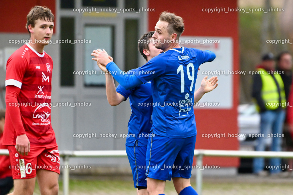 SV Rothenthurn vs. Union Matrei | #6 Valerian Mitterer SV Rothenthurn, #19 Luca Jakob Blassnig Matrei, #11 Philipp Wibmer Matrei,  Jubel Union Matrei Mannschaft, SV Rothenthurn vs. Union Matrei, SV Rothenthurn vs. Union Matrei am 09.11.2024 in Rothenthurn (Sportplatz Rothenthurn), Austria, (Photo by Bernd Stefan)