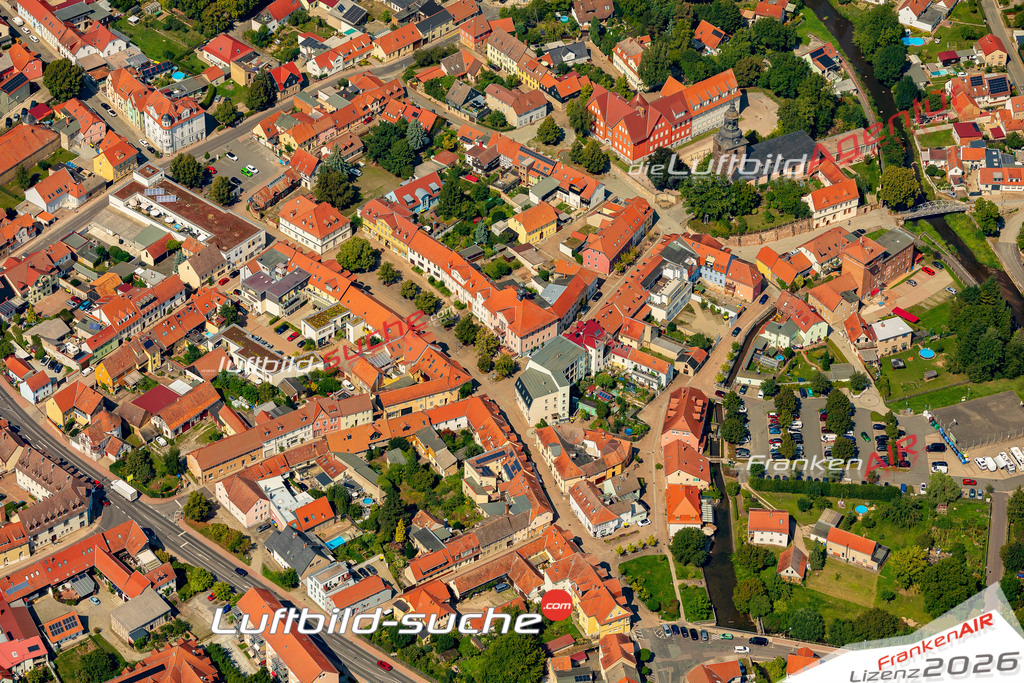 Stadt Bad Berka von Oben- Die Luftaufnahme wurde 2025 vom UL-Flugzeug heraus erstellt ( keine Drohnenaufnahme ) - Hochauflösende Luftaufnahme - für Wandbilder und großformatige Ausdrucke geeignet. Das besondere Geschenk!Hier alle&nbsp;Infos zur Lizenzierung der LuftaufnahmeWir fliegen auch dieses Jahr wieder in Ihre Region um Luftbilder zu erstellen.- Luftbild anfragen