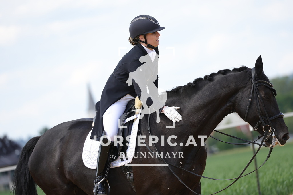 0P6A9063 | Willkommen bei Brunnmayr - Design & Fotografie – Ihrem Spezialisten für Reitturniere und Pferdeveranstaltungen in Oberösterreich, Salzburg und Bayern! Seit über 17 Jahren sind wir leidenschaftlich dabei.
