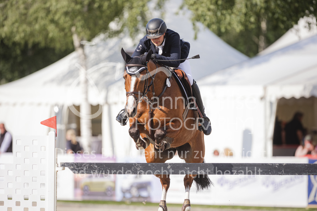 CSI2* - Internationale Springprüfung mit Siegerrunde (1,45 m)  Große / Big Tour | CSI2* - Internationale Springprüfung mit Siegerrunde (1,45 m) 
Große / Big Tour