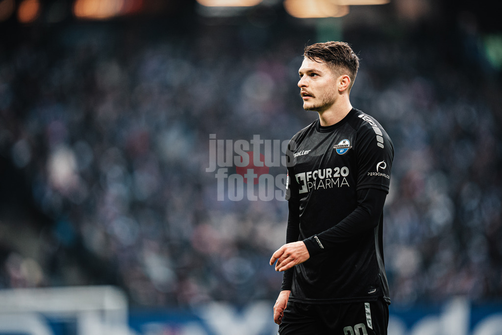 Fußball | Männer | Saison 2023/2024 | 2. Fußball-Bundesliga | 16. Spieltag | Hamburger SV vs. SC Paderborn 07 | 09.12.2023 | Florent Muslija (#30, SC Paderborn 07)