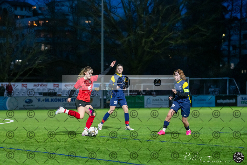 20240316_KS-Turnier Frauen 4. Liga 1730-1930_064 | Sport und Naturfotografie von Roberto Esposito zeigt echte Momente Bewegung und die Schönheit der Natur. Ausdrucksstarke Bilder schaffen Emotionen.