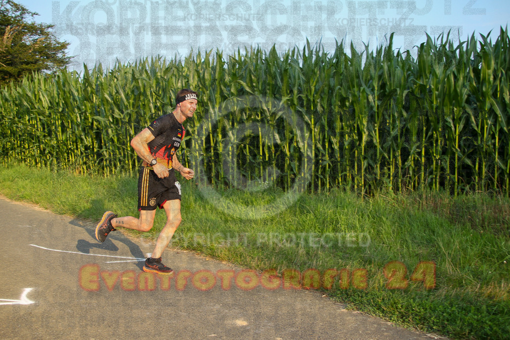 240802_1910_EV4_3333 | Sportfotografie im Rhein-Sieg Kreis, Köln, Bonn, NRW, Rheinland Pfalz, Hessen, etc. Unser Tätigkeitsfeld umfasst den Laufsport vom Volkslauf über den Marathon, Duathlon, Triathon bis zum Ultralauf wie Kölnpfad Ultra oder Schindertrail.