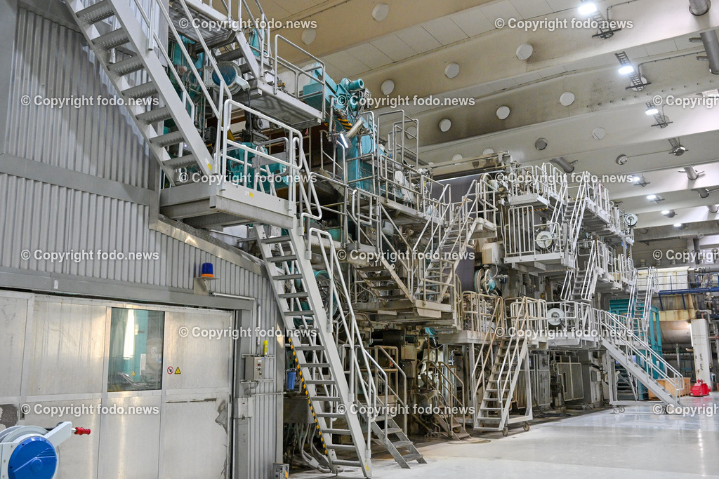 Heinzel Paper_ Laakirchen Papier AG_ 29.06.2023-52 | 29.06.2023, Laakirchen, AUT, Heinzel Paper, Laakirchen Papier AG, im Bild Papiermaschine PM10