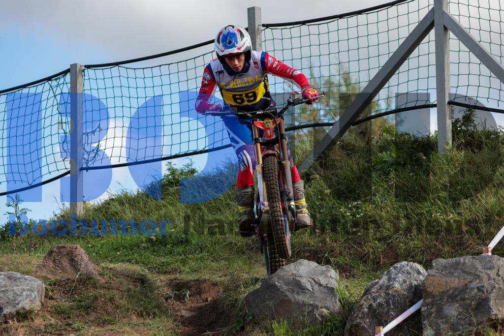 SES_DMTRIA20240929-14 | bond - Realisiert mit Pictrs.com