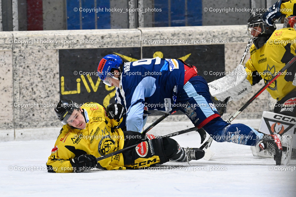 EC Hornets Spittal vs. ESC Steindorf 23.2.2024 | #22 Thaler Tim EC Hornets Spittal, #91 Kravania Kristian ESC Steindorf, #1 Zauchner Rene EC Hornets Spittal, EC Hornets Spittal vs. ESC Steindorf 23.2.2024, EC Hornets Spittal vs. ESC Steindorf 23.2.2024 am 23.02.2024 in Spittal an der Drau (Eissportzentrum Spittal), Austria, (Photo by Bernd Stefan)