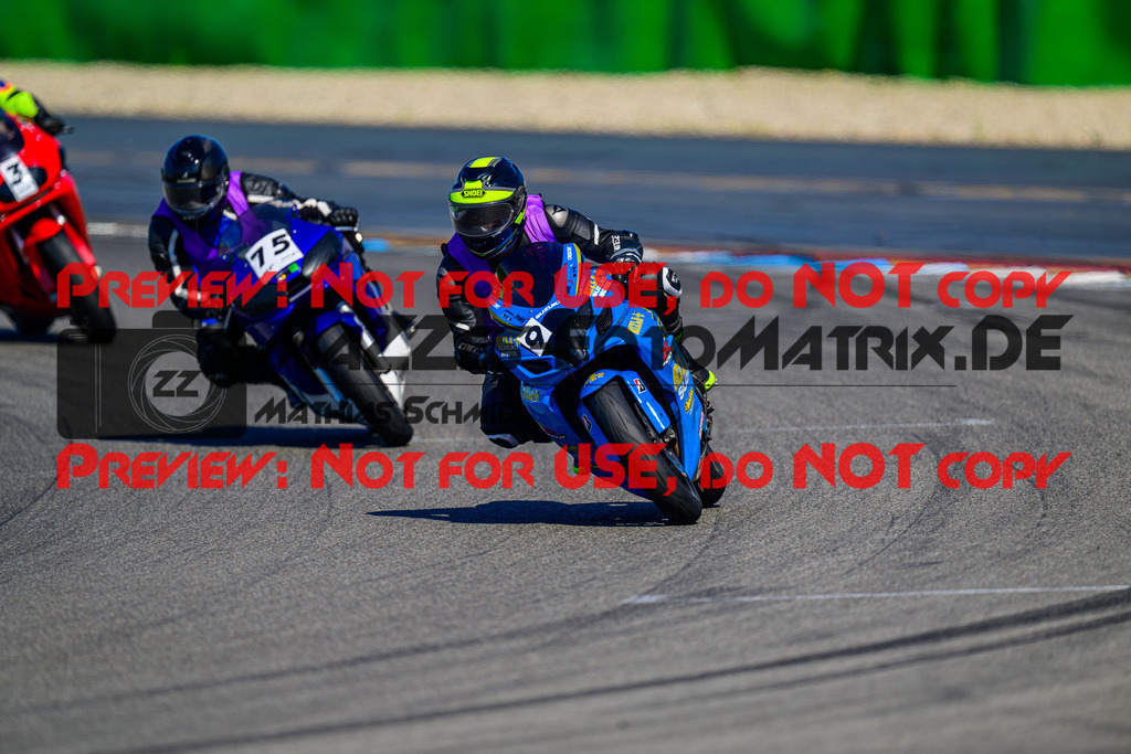 MaZZes_FotoMatrix_240520_6007705_9347 | INST