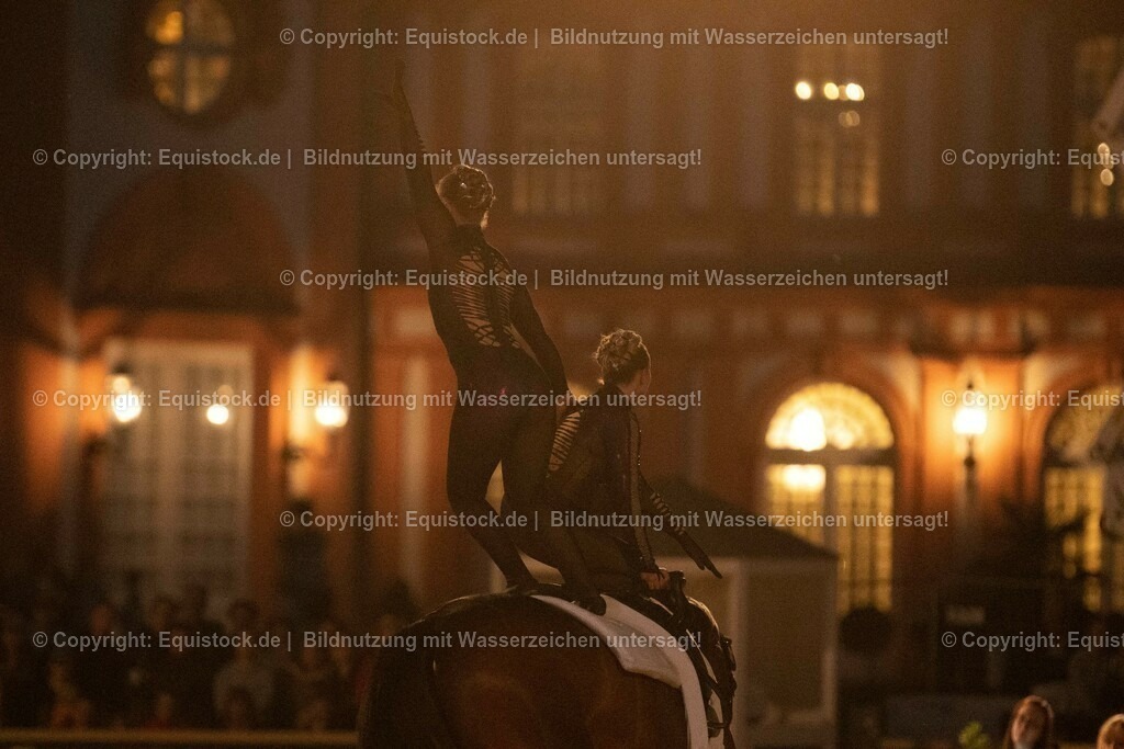 20230527_Voltigieren_NASPA_Flutlicht_0852 | equistock