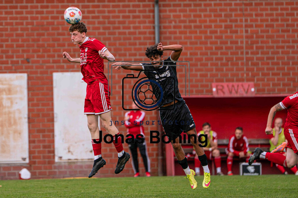 Fußball I Herren I Saison 2025-2026 I Bezirksliga Weser-Ems 4 I 19. Spieltag I SV RW Visbek - SV Hansa Friesoythe I 09075 | jns.sportfotos - Realisiert mit Pictrs.com