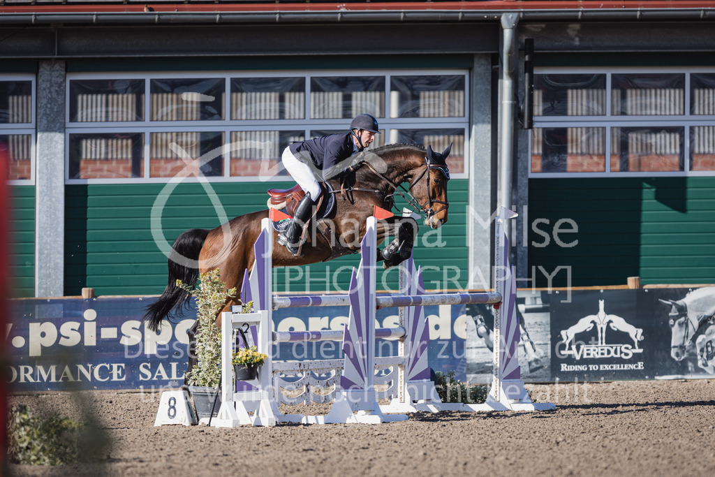 230411_Mühlen_04SprPf-L-483 | Deine schönsten Turniermomente als professionelle Fotos! Entdecke hochwertige Pferdesport-Fotografie im Online-Shop. Jetzt Fotos finden & bestellen!