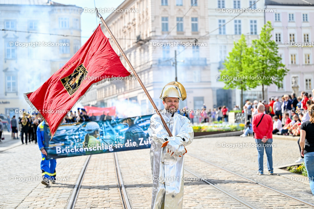 Hauptplatz Linz_ 1. Mai Umzug 2024_ 01.05.2024-40 | 01.05.2024, Hauptplatz Linz, AUT, Hauptplatz Linz, im Bild 1. Mai Umzug 2024 Linz Hauptplatz, SPOE 