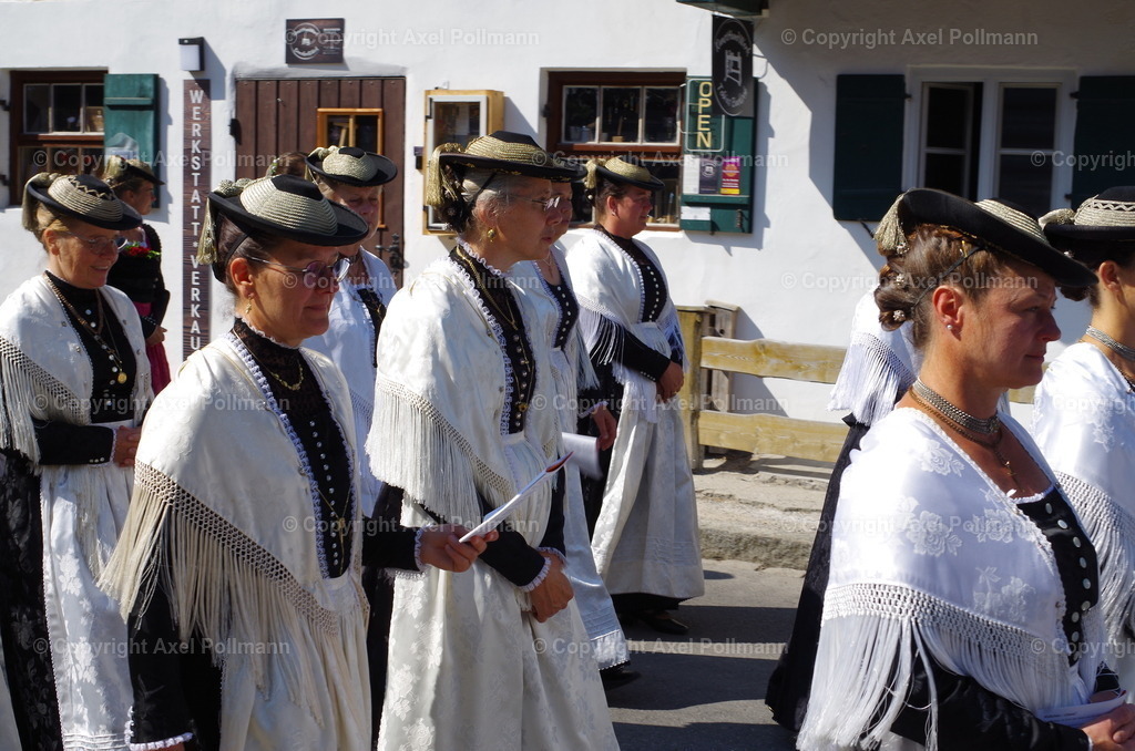 IMGP3842 | fotografiert von Axel PollmannLeonhardi Wallfahrt Benediktbeuern und Murnau, Fronleichnam, Fasching, Landschaft im Loisachtal und Benediktbeuern  - Realisiert mit Pictrs.com