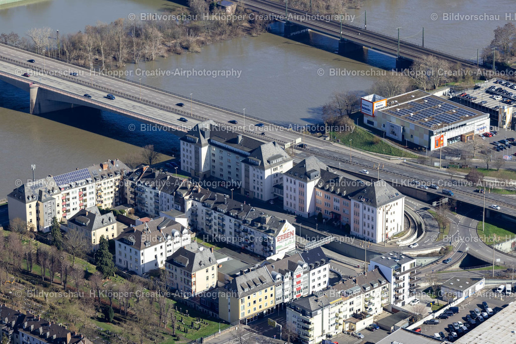 Luftbilder Koblenz-9942 | Luftbildfotografie Altstadt an den Fluss- Uferbereichen der " Mosel " an der Baedekerstraße, Saarplatz in Koblenz im Bundesland Rheinland-Pfalz, Deutschland - Realisiert mit Pictrs.com