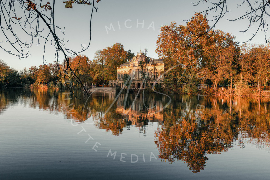 2024-10-29 Schloss Monrepos Herbst 035 | Schwotte Media - Realisiert mit Pictrs.com