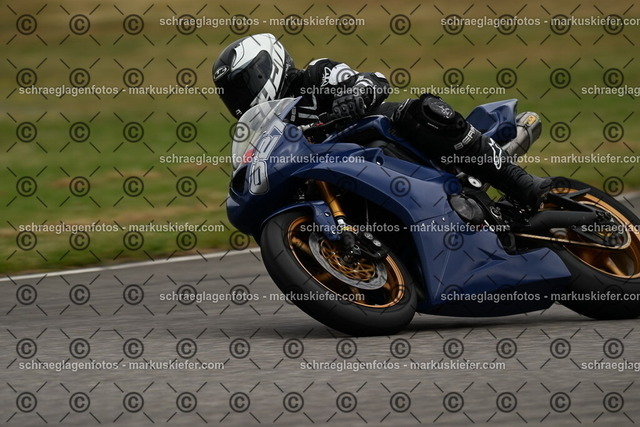25bt02-1657 | markuskiefer.com - Realisiert mit Pictrs.com