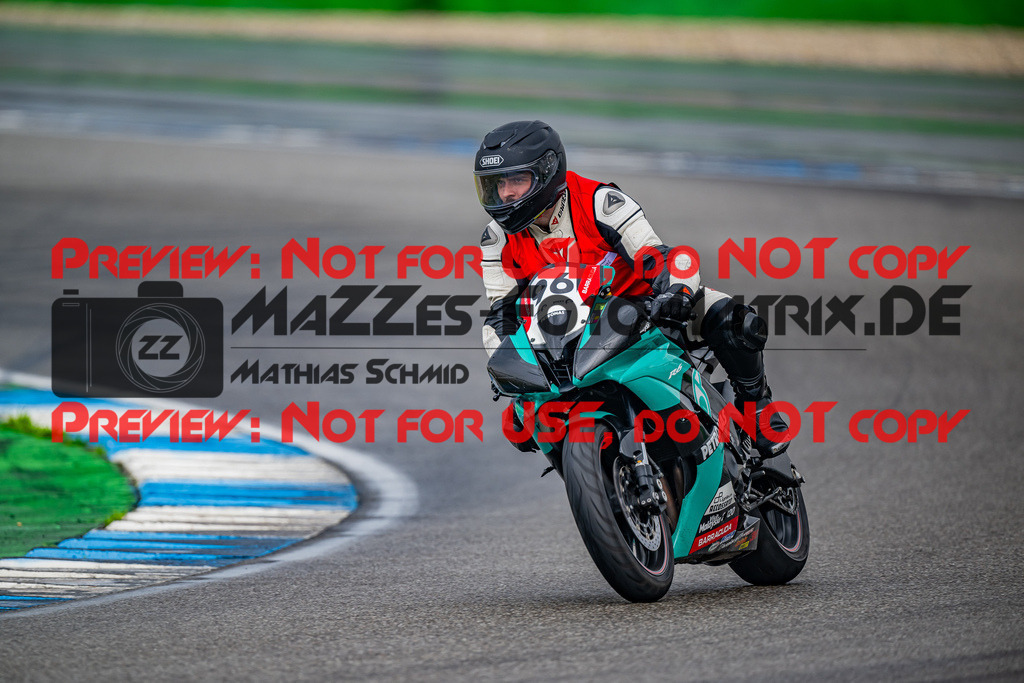 MaZZes_FotoMatrix_240701_6007705_9598 | INST