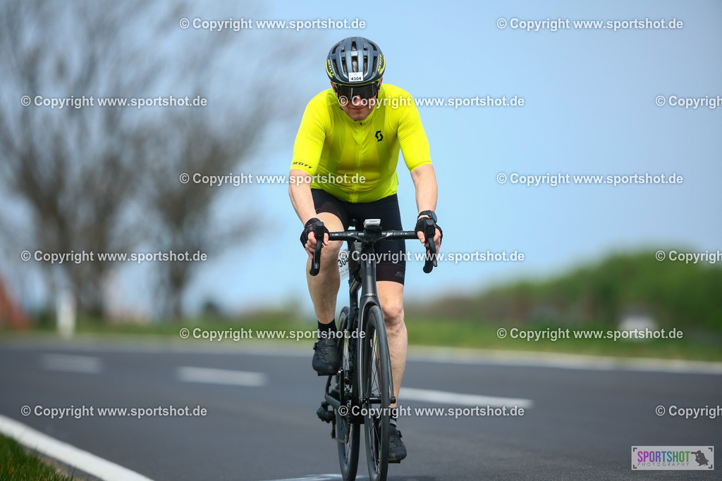 550_TRA56696 | Neusiedlersee Radmarathon 2026@sportshot_your_pictrs #yourpictures#roadtowm2029 #nrm #neusiedlerseeradmarathon #neusiedlersee #neusiedlerseetourismus #burgenland #mörbisch #nrm26 #burgenlandtourismus #voglundco #poweredbyburgenlandtourismus #radsport #rad #marathon #ucigranfondo #visitburgenland #ucigranfondoworldseries