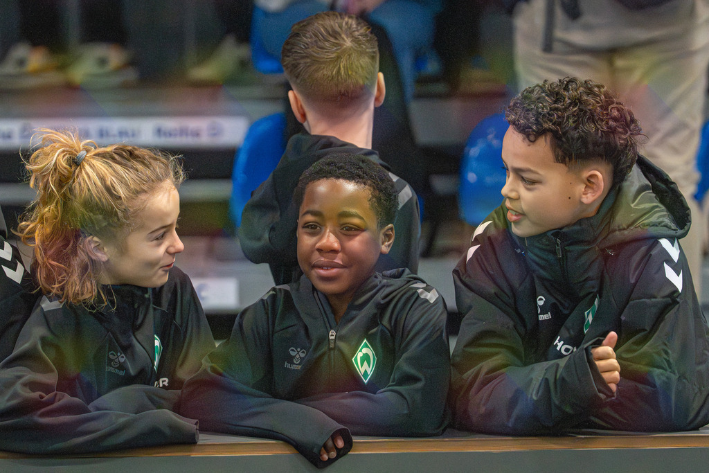 blr.pics-072 | Professionelle Fußball- und Sportfotografie. Spielbilder online ansehen und kaufen – Einzelbilder oder komplette Galerien in hoher Qualität. - Realisiert mit Pictrs.com