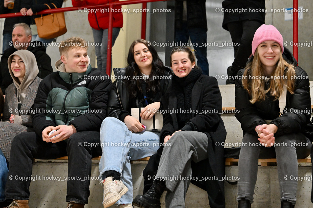 Z9B_1404.JPG | Besucher Eishalle Spittal an der Drau, EC Hornets Spittal vs. ESC Steindorf 23.2.2024, EC Hornets Spittal vs. ESC Steindorf 23.2.2024 am 23.02.2024 in Spittal an der Drau (Eissportzentrum Spittal), Austria, (Photo by Bernd Stefan)