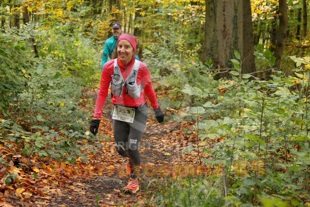 251026_1302_EV4_6392 | Sportfotografie im Rhein-Sieg Kreis, Köln, Bonn, NRW, Rheinland Pfalz, Hessen, etc. Unser Tätigkeitsfeld umfasst den Laufsport vom Volkslauf über den Marathon, Duathlon, Triathon bis zum Ultralauf wie Kölnpfad Ultra oder Schindertrail.