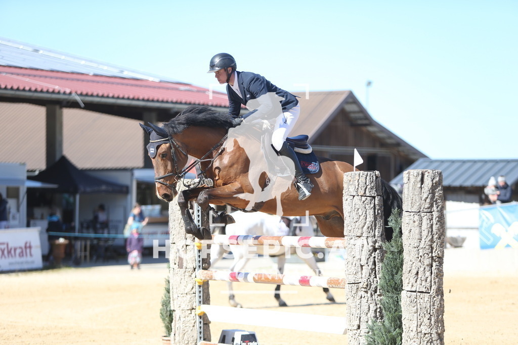 DL2Q7860 | Willkommen bei Brunnmayr - Design & Fotografie – Ihrem Spezialisten für Reitturniere und Pferdeveranstaltungen in Oberösterreich, Salzburg und Bayern! Seit über 17 Jahren sind wir leidenschaftlich dabei.