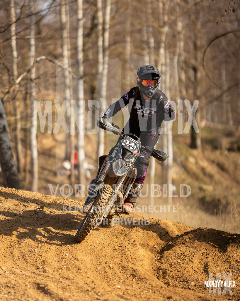 866A9943 | mxndyyvipix