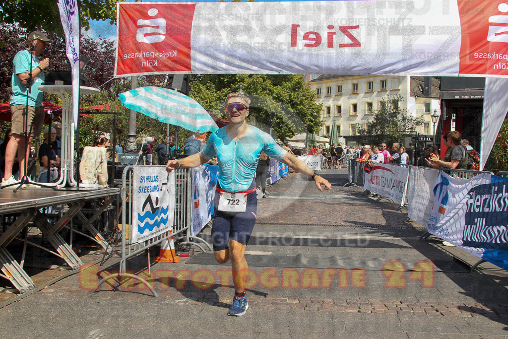 250824_1434_EV4_1943 | Sportfotografie im Rhein-Sieg Kreis, Köln, Bonn, NRW, Rheinland Pfalz, Hessen, etc. Unser Tätigkeitsfeld umfasst den Laufsport vom Volkslauf über den Marathon, Duathlon, Triathon bis zum Ultralauf wie Kölnpfad Ultra oder Schindertrail.
