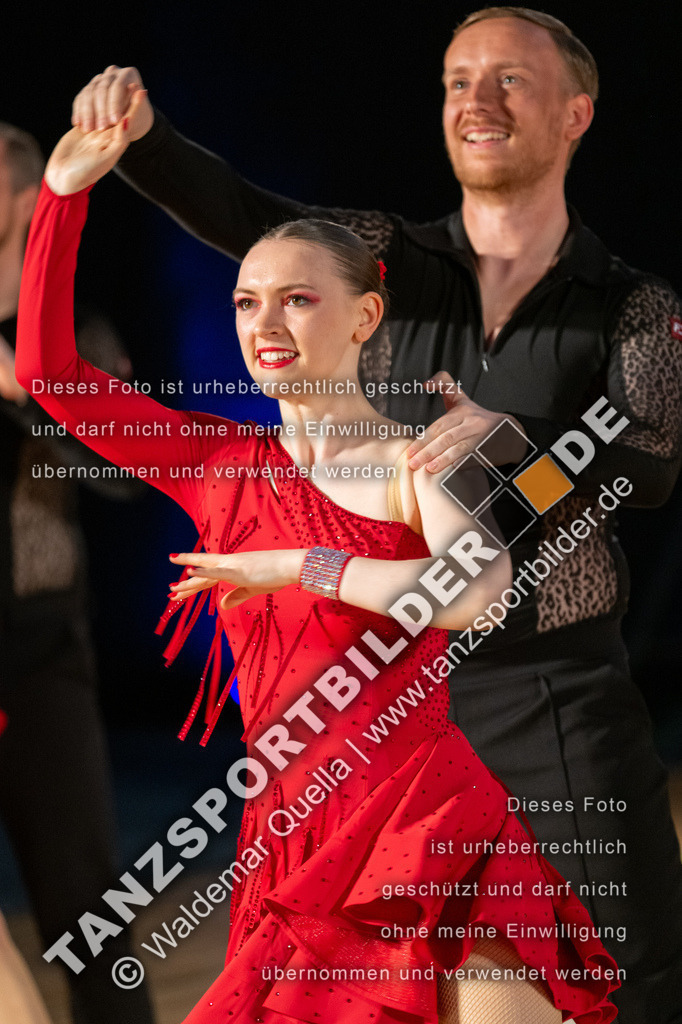 20250503-00968 | Hier finden Sie Tanz Bilder vom Latein und Standard Formationen tanzen. Sportbilder vom Tanzsport. Schöne Fotos und von Weltmeisterschaft, Europameisterschaft, Bundesliga, Regionalliga, Oberliga und Landesliga sowie von GOC Stuttgart, DanceComp, WM Bremen