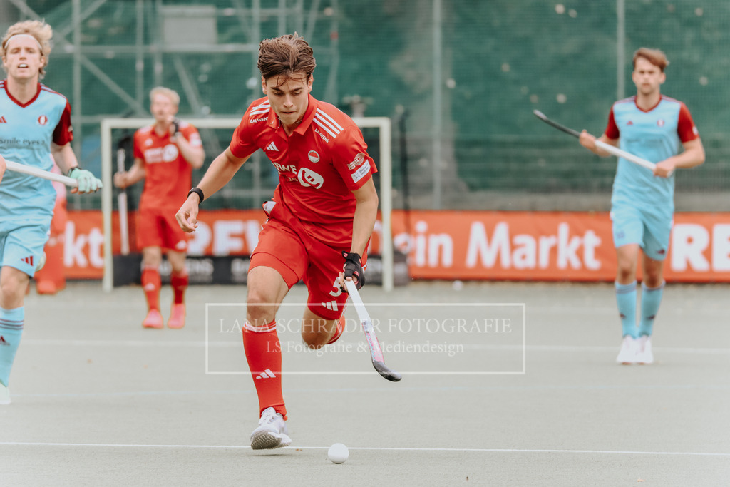 Herren_Bundesliga_02_F_RWK-UHC_21.09.25_Köln (319 von 471) | lanaschraderfotografie - Realisiert mit Pictrs.com