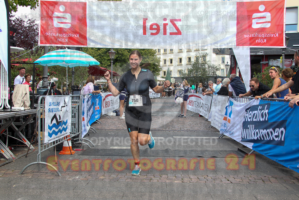 250824_1516_EV4_2773 | Sportfotografie im Rhein-Sieg Kreis, Köln, Bonn, NRW, Rheinland Pfalz, Hessen, etc. Unser Tätigkeitsfeld umfasst den Laufsport vom Volkslauf über den Marathon, Duathlon, Triathon bis zum Ultralauf wie Kölnpfad Ultra oder Schindertrail.